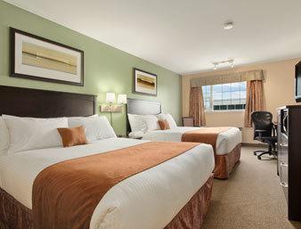 Отель Super 8 By Wyndham Saskatoon Near Saskatoon Airport Экстерьер фото