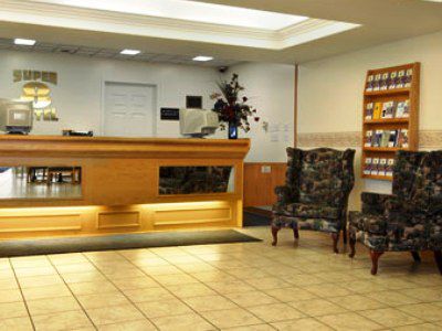 Отель Super 8 By Wyndham Saskatoon Near Saskatoon Airport Интерьер фото